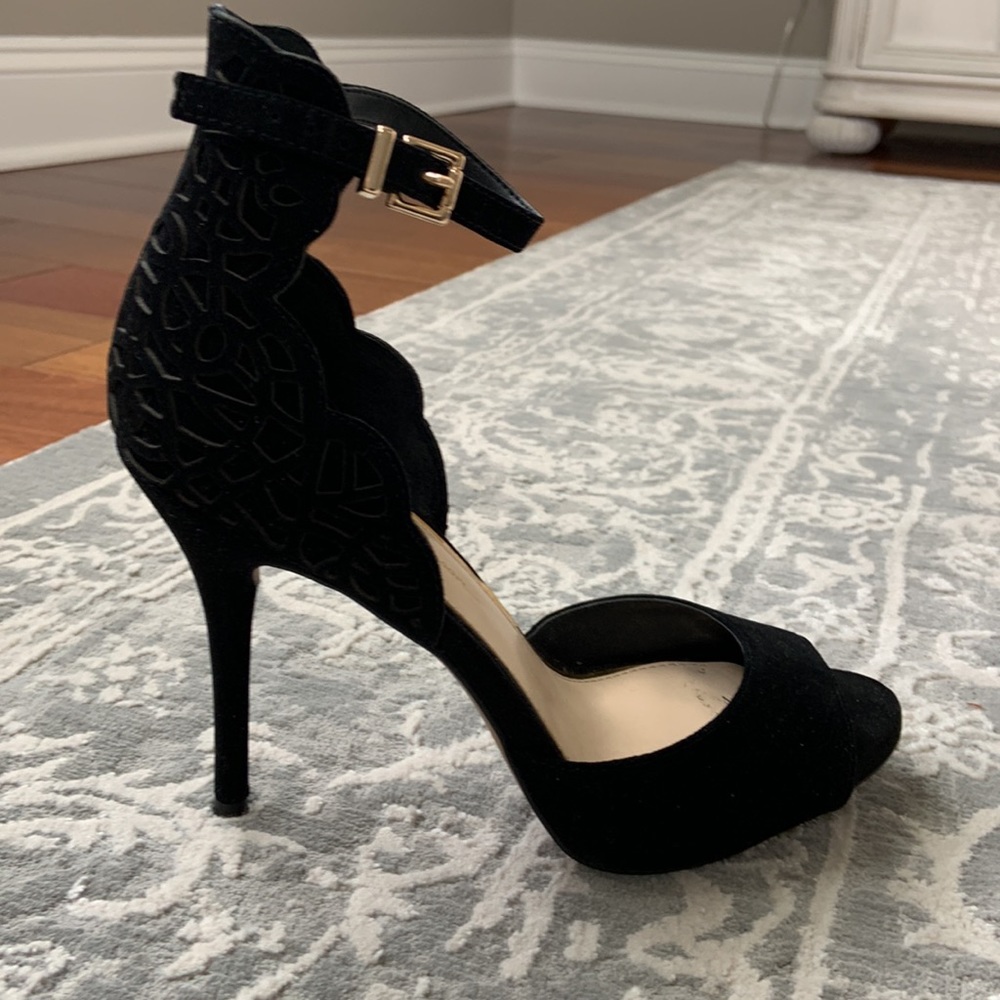 Jessica Simpson Black Suede Heels, size 7.5”